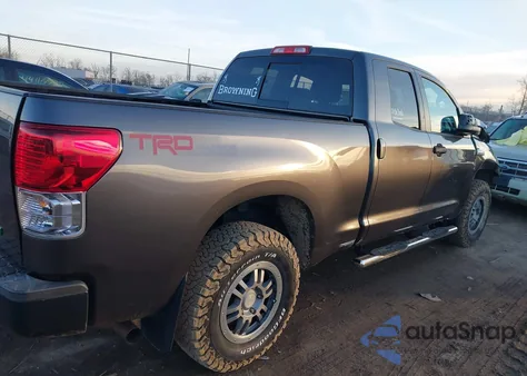 2013 Toyota Tundra Grade 5.7L V8 z USA, uszkodzony, nr VIN 5TFUW5F17DX313993